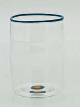 Lade das Bild in den Galerie-Viewer, Elegante mundgeblasene Wassergläser mit charakteristischem Rand.
