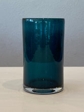 Lade das Bild in den Galerie-Viewer, Farbige Wassergläser
